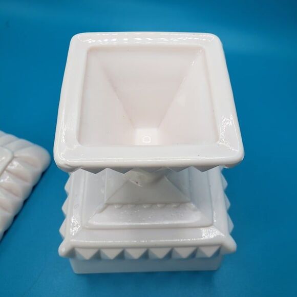 Vintage Pink Milk Glass Wedding Bowl & Lid Candy Shell Romantic Dresser Decor - Picture 6 of 9